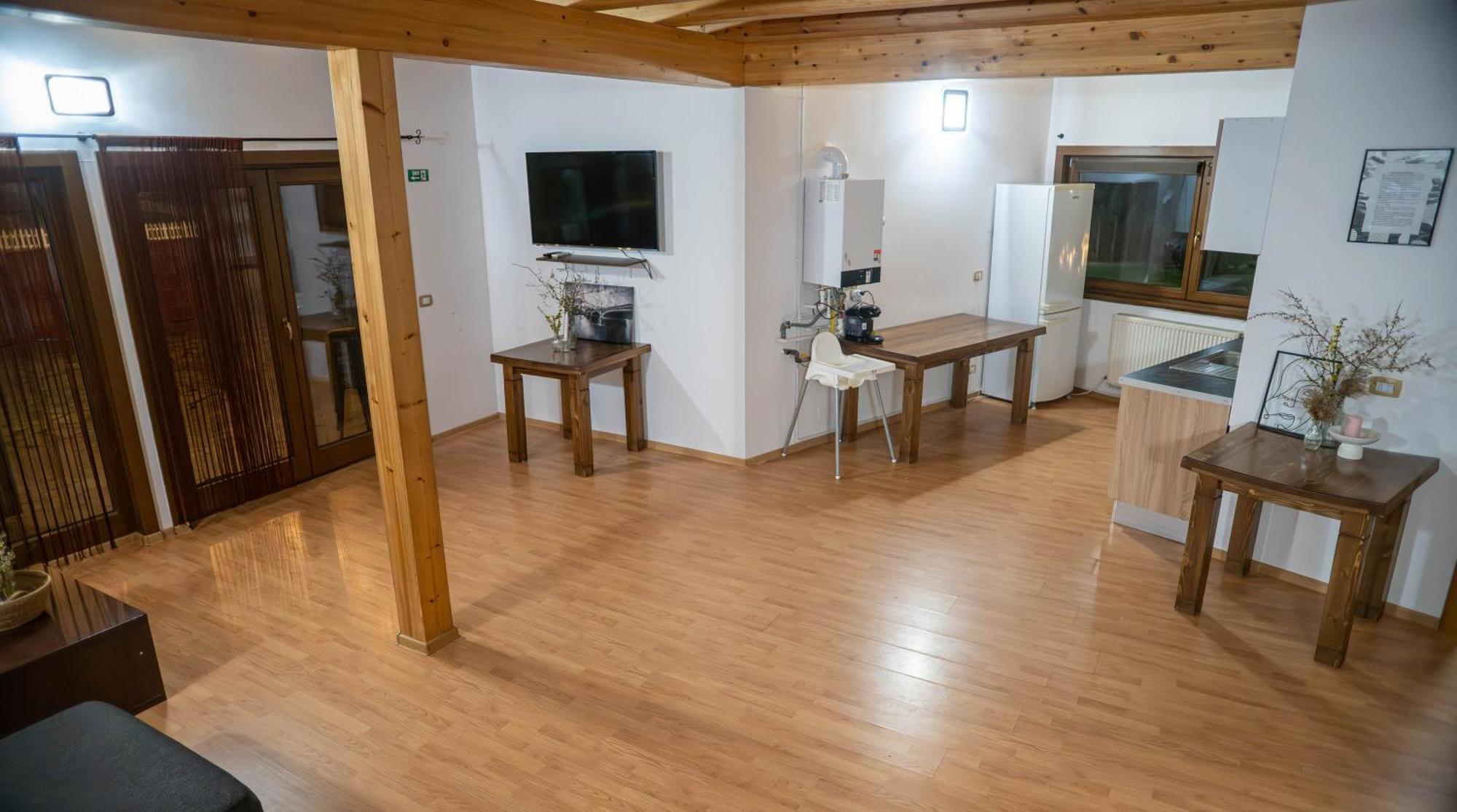 Dofteana Green Property מראה חיצוני תמונה