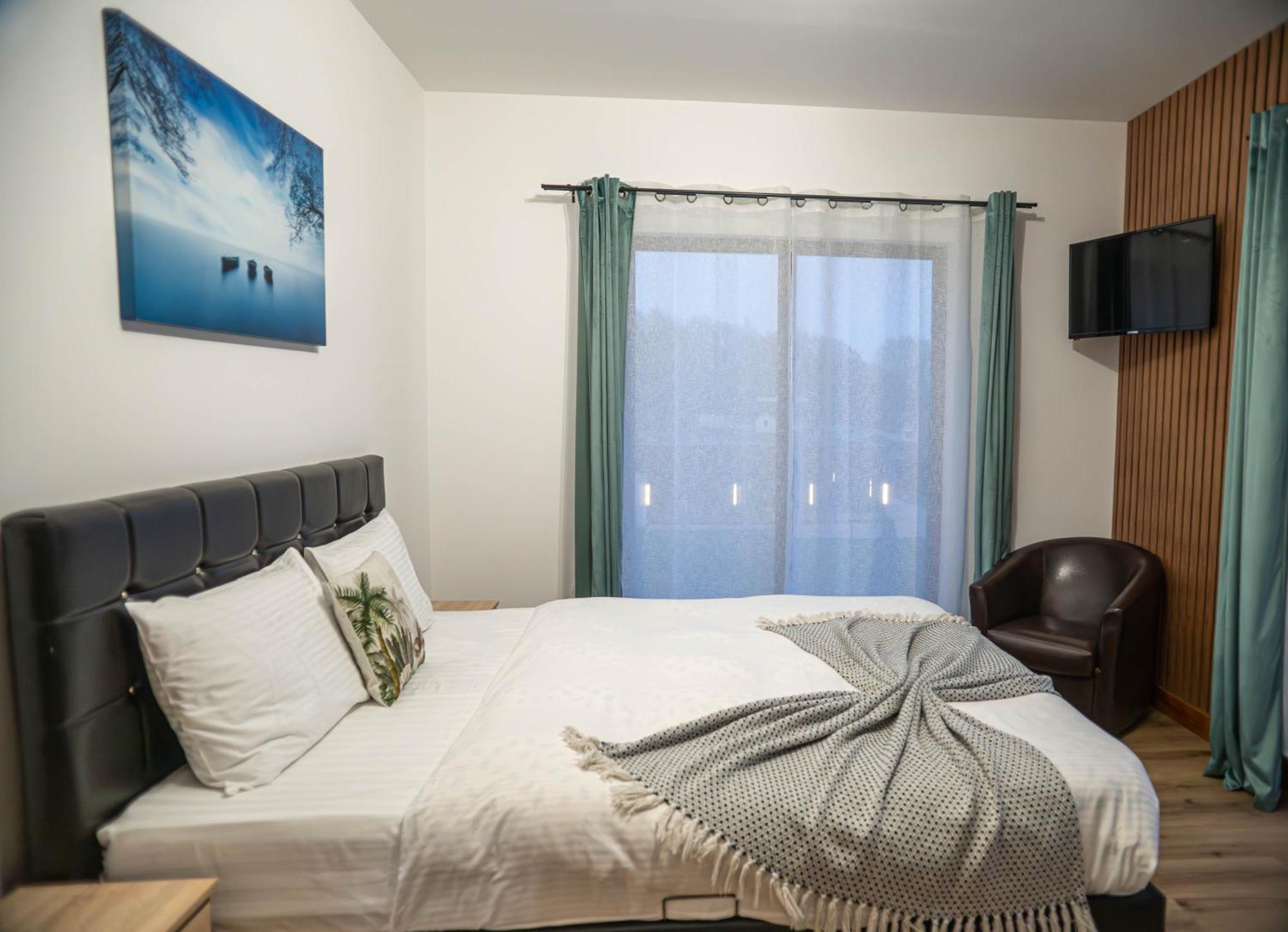 Dofteana Green Property מראה חיצוני תמונה