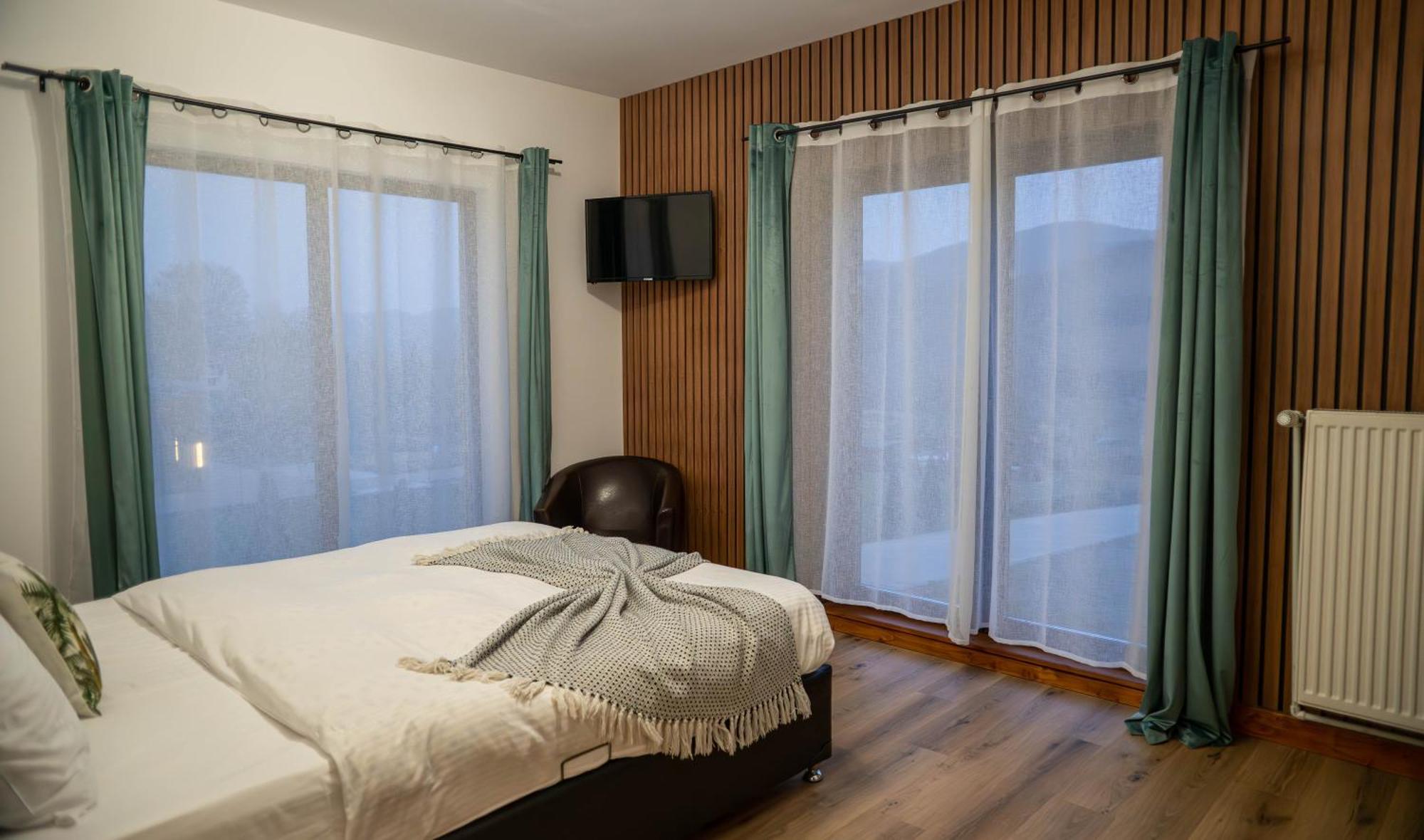 Dofteana Green Property מראה חיצוני תמונה